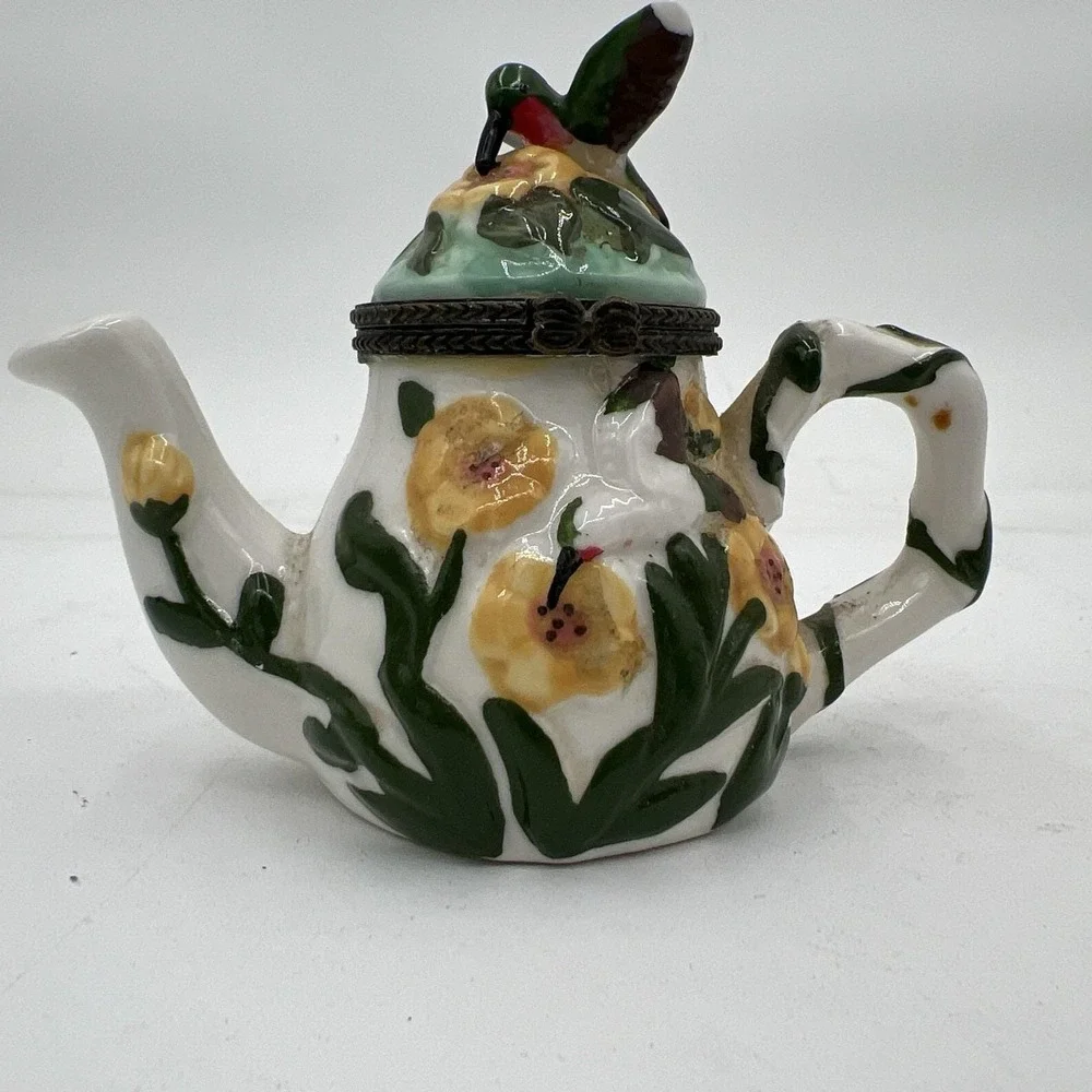 VINTAGE HUMMINGBIRD BIRD TEAPOT TRINKET BOX PORCELAIN